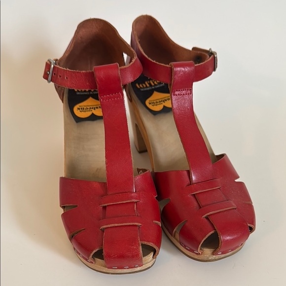 Swedish Hasbeens Red Leather T-Strap  Platform Heels EU 39 / 8-8.5 - Picture 5 of 11
